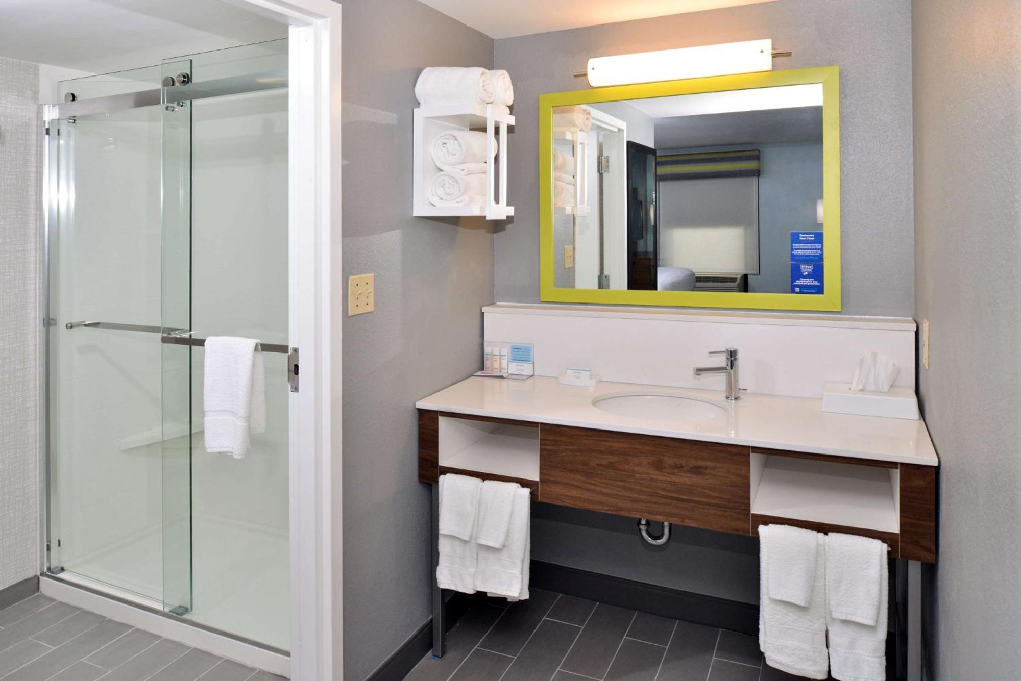 Hampton Inn By Hilton Panama City Beach Upper Grand Lagoon Екстер'єр фото
