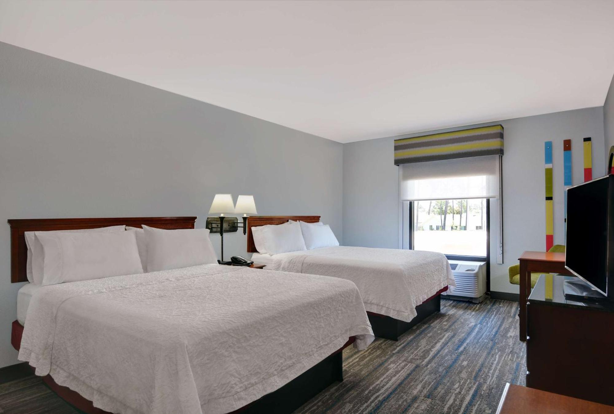 Hampton Inn By Hilton Panama City Beach Upper Grand Lagoon Екстер'єр фото