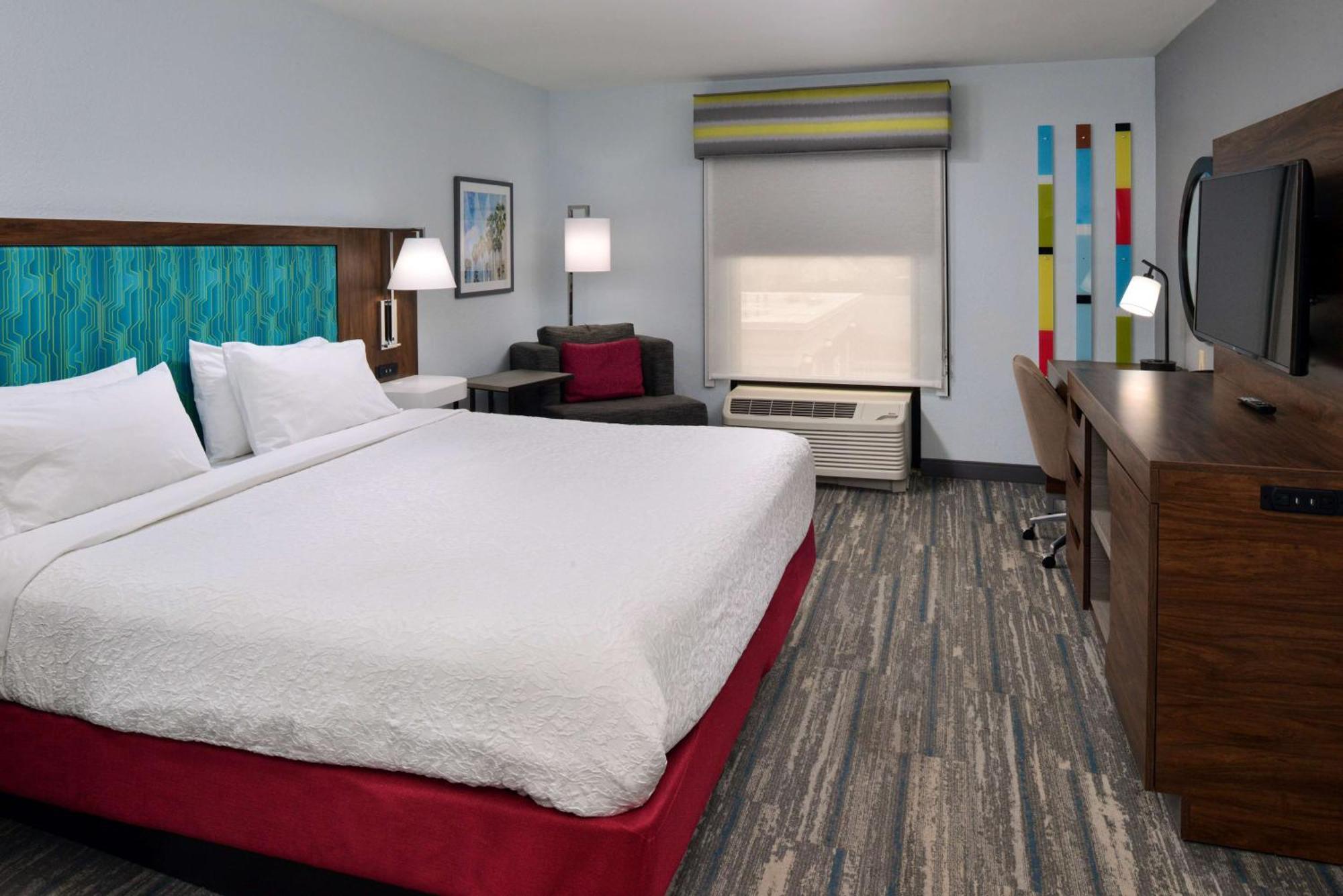Hampton Inn By Hilton Panama City Beach Upper Grand Lagoon Екстер'єр фото